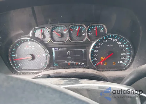 2015 Chevrolet Silverado 1500 2Lt z USA, uszkodzony, nr VIN 3GCUKREC3FG457439